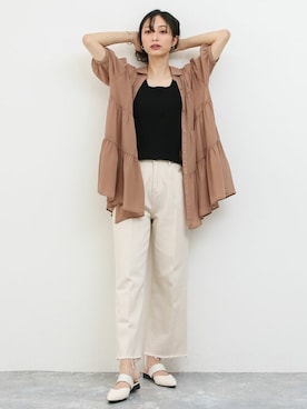 「白デニム」｜SocialGIRLさん（レディース・169cm）の春コーディネート