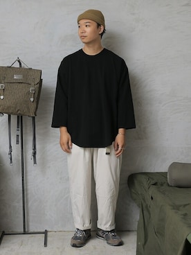 「アイテム（Tシャツ/カットソー、ブラック系）」を使った、WAIPERさん（メンズ・169cm）の秋コーディネート