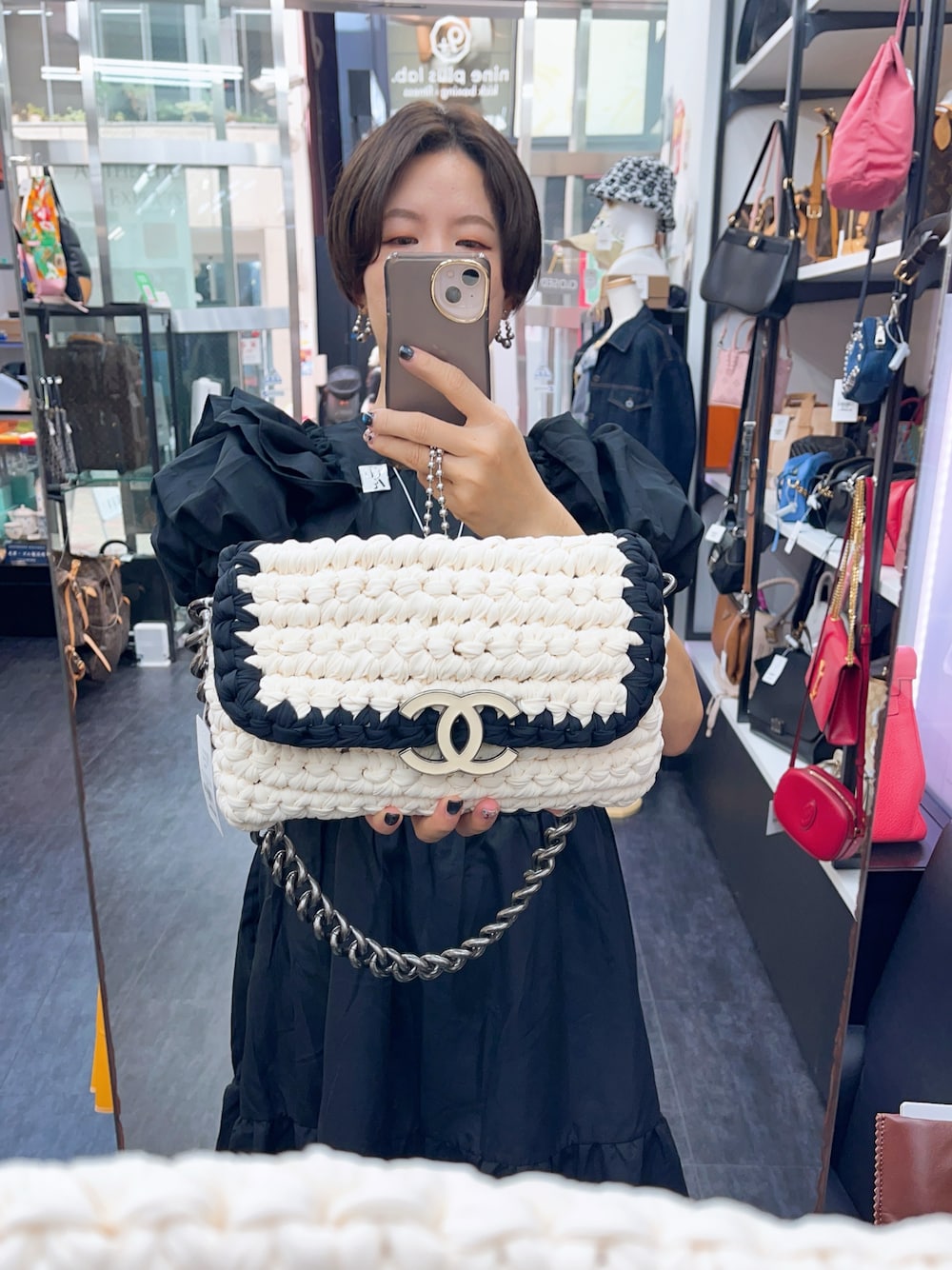 「vintage、女子会コーデ」｜「CHANELのアイテム（バッグ、ホワイト系）」を使った、Mさん（骨格ストレート・レディース・161cm）の夏コーディネートの1枚目の写真