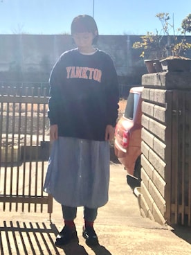 「G-SHOCK」｜「アイテム（スウェット）」を使った、NANAEさん（レディース・155cm）の冬コーディネート