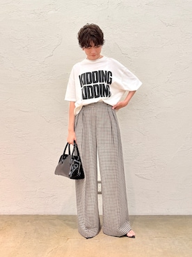 「Whim Gazette（ウィムガゼット）のKIDDINGロゴTシャツ（Tシャツ/カットソー、ホワイト系）」を使った、aya_muto610さん（レディース・165cm）の夏コーディネート