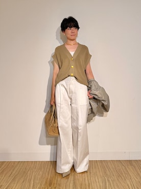 「Drawing Numbers（ドローイング ナンバーズ）の【Drawing Numbers】片畦ニットベスト（ベスト、ベージュ系）」を使った、aya_muto610さん（レディース・165cm）の夏コーディネート