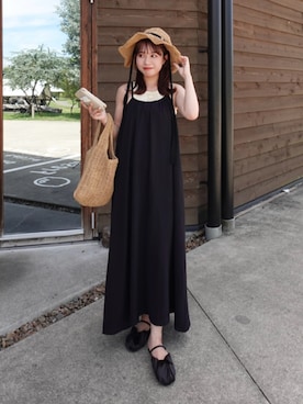 「THE YOn（ザヨン）のサテンギャザーサンダル（サンダル）」を使った、ねっしー.さん（レディース・159cm・20代）の夏コーディネート