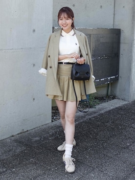 「アイテム（アイシャドウ）」を使った、ねっしー.さん（レディース・159cm）の秋コーディネート