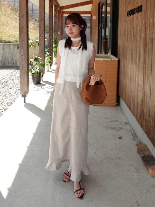 VERSEAU キャミソール　VERY8月号掲載 セール】カップ付きバックオープンデザインキャミソール