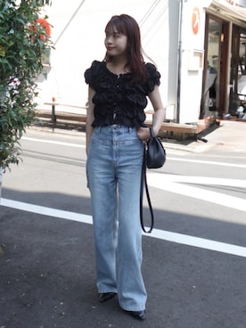 「CAPRICIEUX LE'MAGE（カプリシューレマージュ）の【低身長サイズあり】スリットポケットストレートデニム（デニムパンツ、ブルー系）」を使った、ねっしー.さん（レディース・159cm）の春コーディネート