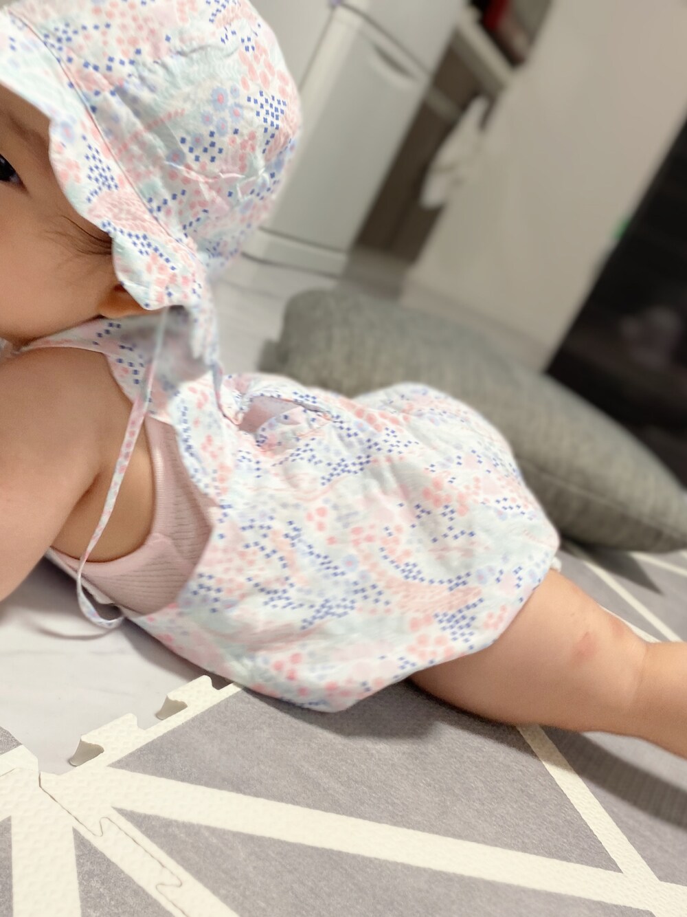 「出産祝い、出産祝いでもらった服」｜「jacadiのアイテム（ロンパース、その他）」を使った、あんずさん（キッズ・80cm）の秋コーディネートの1枚目の写真