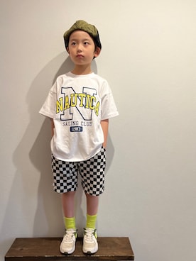 「カラーソックス」｜「アイテム（ハンチング/ベレー帽）」を使った、tiinさん（キッズ・110cm）の夏コーディネート
