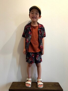 「Ampersand（アンパサンド）のアイテム（サンダル）」を使った、tiinさん（キッズ・100cm）の夏コーディネート