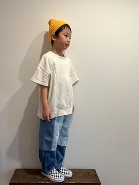 「夏秋ミックス」｜「アイテム（スニーカー）」を使った、tiinさん（キッズ・120cm）の秋コーディネート