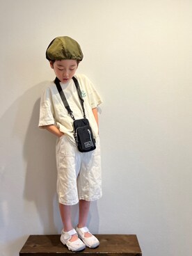 「バックプリント」｜「アイテム（ハンチング/ベレー帽）」を使った、tiinさん（キッズ・120cm）の夏コーディネート