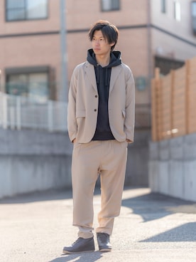「NUMERALS（ヌメラルズ）のアイテム（パンツ）」を使った、Ryu--taさん（メンズ・183cm）の春コーディネート