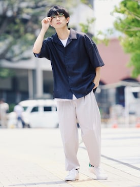 「JUNRED（ジュンレッド）のアイテム（パンツ）」を使った、斉藤慎也さん（メンズ・170cm）の夏コーディネート