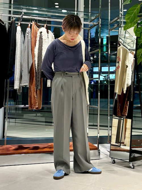 ルーズシアーカットソー