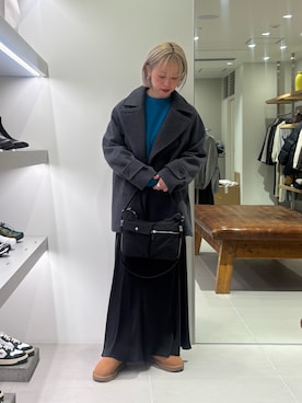「UGG（アグ）のUGG　CLASSIC MICRO（その他シューズ）」を使った、MINAMIさん（レディース・158cm）の秋コーディネート