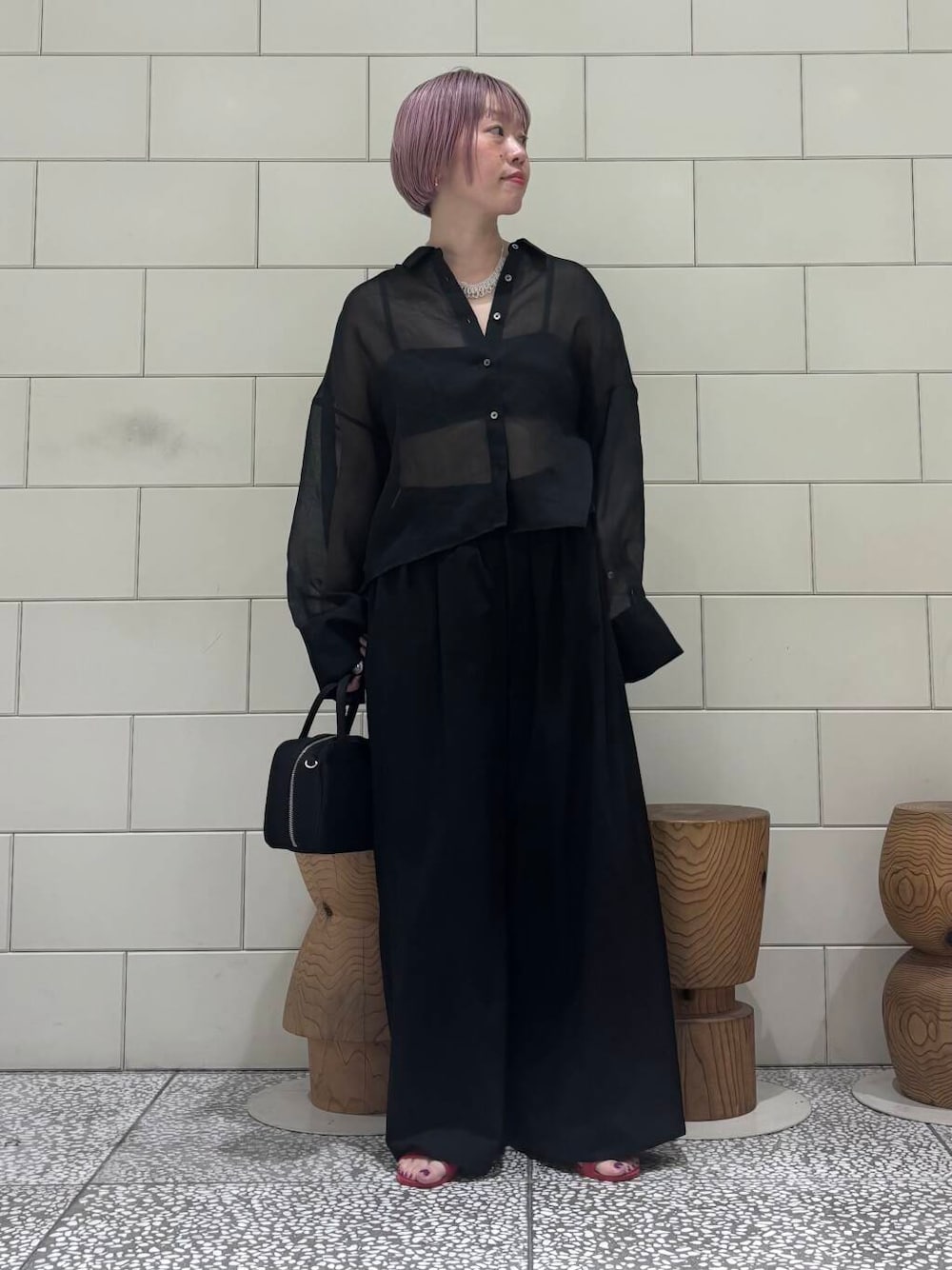 「ワントーンコーデ、大人カジュアル、URBANRESEARCH、シンプルコーデ、newarrival、休日スタイル、韓国ファッション、シアートップス、旅行コーデ、骨格ウェーブ、ウェーブ×ブルベ夏、私のイチ推しブランド、初夏のお出掛けコーデ、過ごしやすい」｜「URBAN RESEARCHのSwim URBAN RESEARCH　スイム2WAYブラ（水着、グレー系）」を使った、MINAMIさん（レディース・158cm）の春コーディネートの1枚目の写真