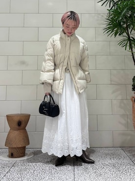 「冬の差し色コーデ」｜「アイテム（ジャケット/アウター）」を使った、MINAMIさん（レディース・158cm）の冬コーディネート