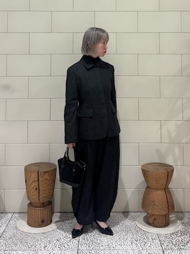 「URBAN RESEARCH（アーバンリサーチ）のAMOMENTO　WOOL SHIRRING PANTS（その他パンツ、グレー系）」を使った、MINAMIさん（レディース・158cm）の秋コーディネート
