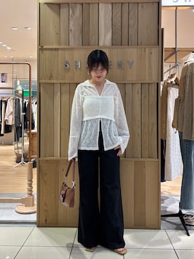 「SHENERY（シーナリー）の絡みレースシャツ×ビスチェSET（Tシャツ/カットソー、ホワイト系）」を使った、NAMAI_154cmさん（レディース・154cm）の春コーディネート