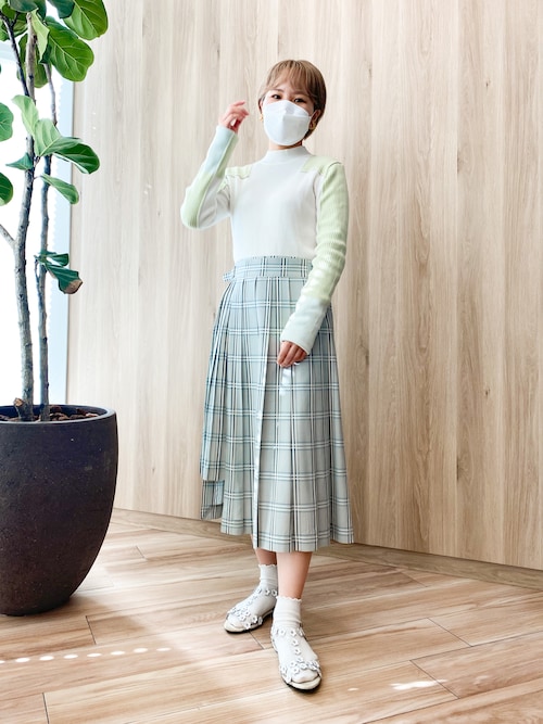 LUNAさんのコーディネート