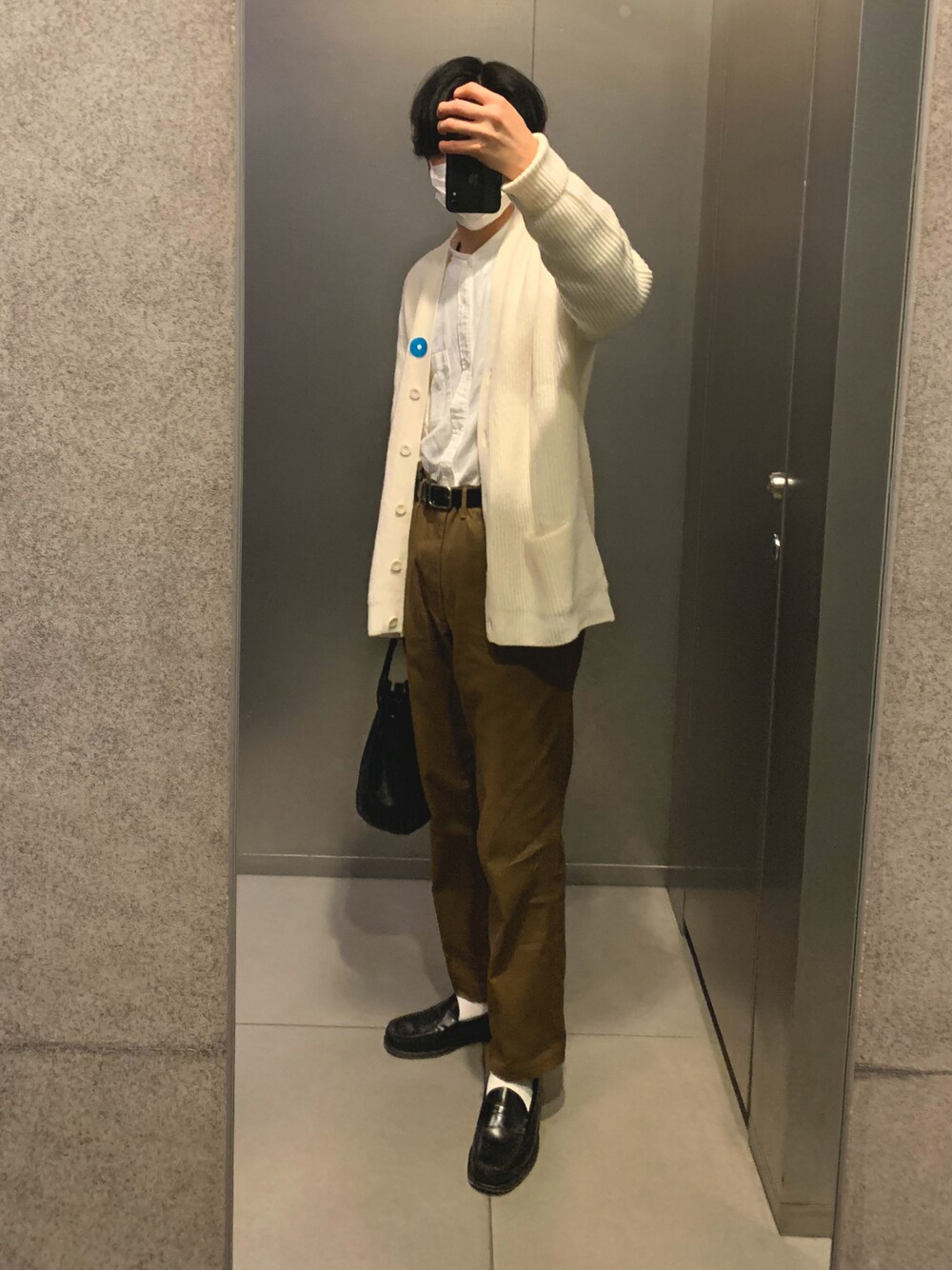 「ユニクロ」｜「P.I.Dのアイテム（バッグ、ブラック系）」を使った、pboxyさん（メンズ・175cm）の秋コーディネートの1枚目の写真