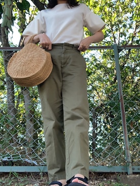 「ワッフル」｜「アイテム（チノパンツ）」を使った、ayさん（レディース・155cm）の夏コーディネート
