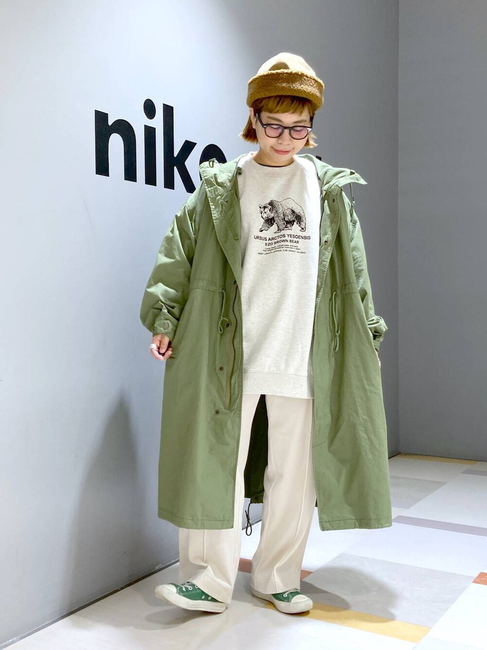 「低身長、体型カバー、ユニセックス」｜「niko and...のゆるっと起毛ワークパンツ（その他パンツ、ベージュ系）」を使った、タゾエさん（レディース・155cm）の冬コーディネートの1枚目の写真