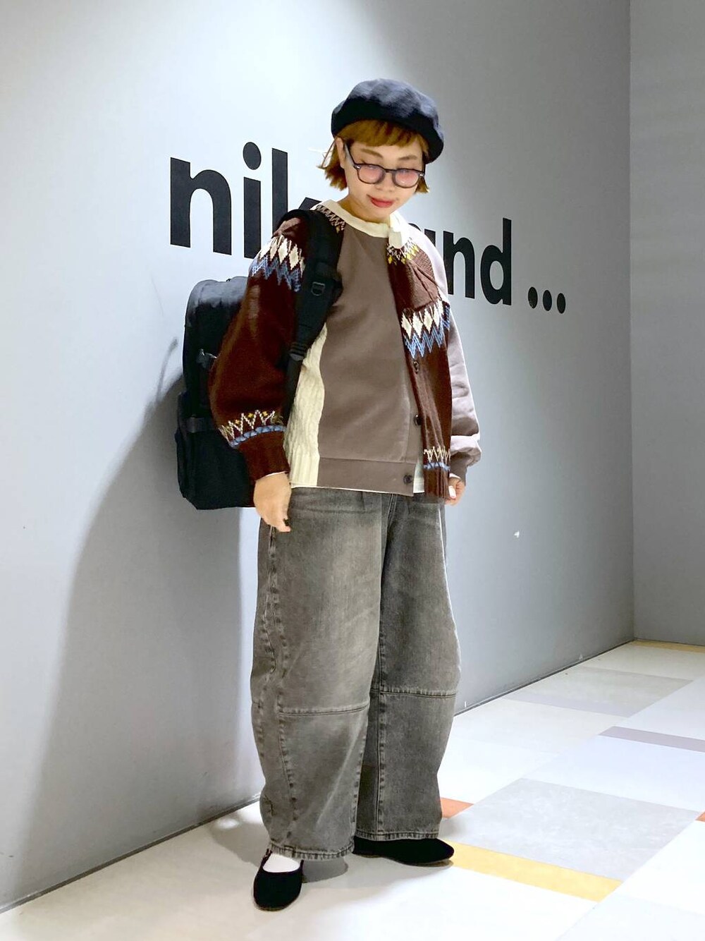 「低身長、体型カバー、ユニセックス」｜「niko and...のオリジナルメニーポケットデイパック（バックパック/リュック、ブラック系）」を使った、タゾエさん（レディース・155cm）の秋コーディネートの1枚目の写真