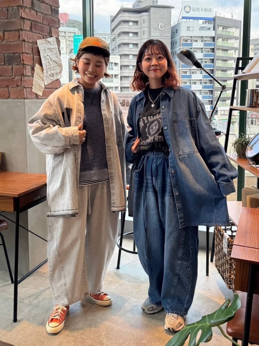 「低身長、体型カバー、ユニセックス」｜「niko and...のコットンストレッチベーシックTシャツ（Tシャツ/カットソー、ホワイト系）」を使った、タゾエさん（レディース・155cm）の冬コーディネートの1枚目の写真