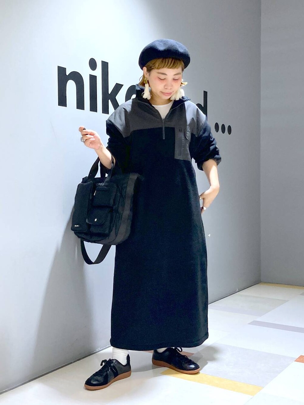 「低身長、体型カバー、ユニセックス」｜「niko and...のオリジナルカラーベレー帽（ハンチング/ベレー帽、ブラック系）」を使った、タゾエさん（レディース・155cm）の秋コーディネートの1枚目の写真