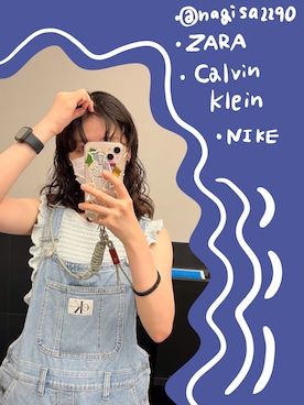 「Calvin Klein（カルバン・クライン）のアイテム（サロペット/オーバーオール）」を使った、Nagisaさん（レディース・159cm）の秋コーディネート