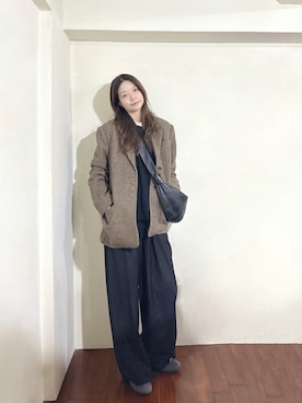 「アイテム（テーラードジャケット、イエロー系）」を使った、Royka*さん（レディース・170cm）の冬コーディネート