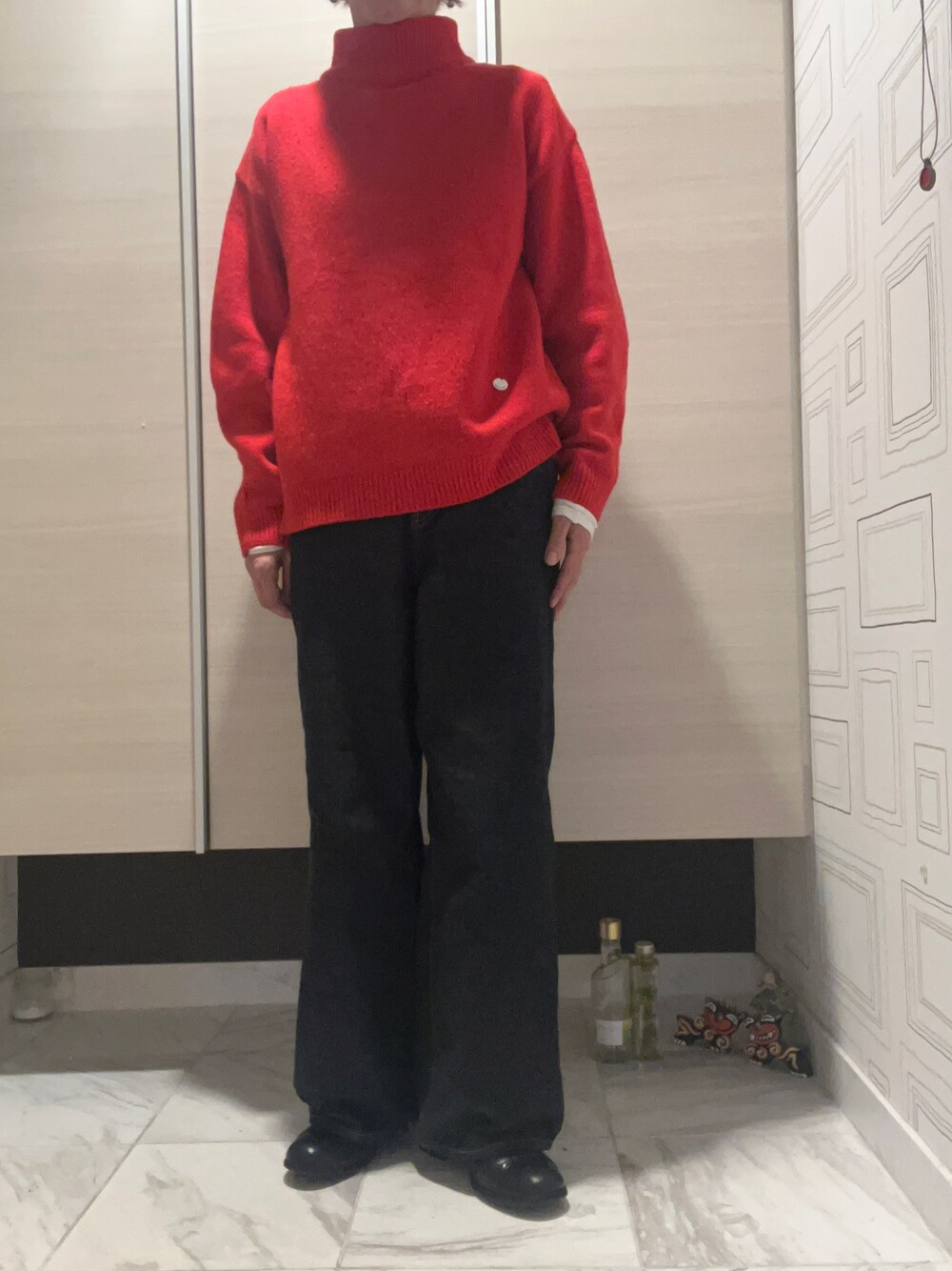 「ファッションを楽しもう、おしゃれさんと繋がりたい、デニムコーデ、オレンジニット、大人可愛い、カジュアルコーデ、いいね、save、フォローお願いします🤑、大人女子」｜「Pal'las Palaceのアイテム（デニムパンツ、ブルー系）」を使った、myu♡（相互フォロー）さん（レディース・161cm）の秋コーディネートの1枚目の写真