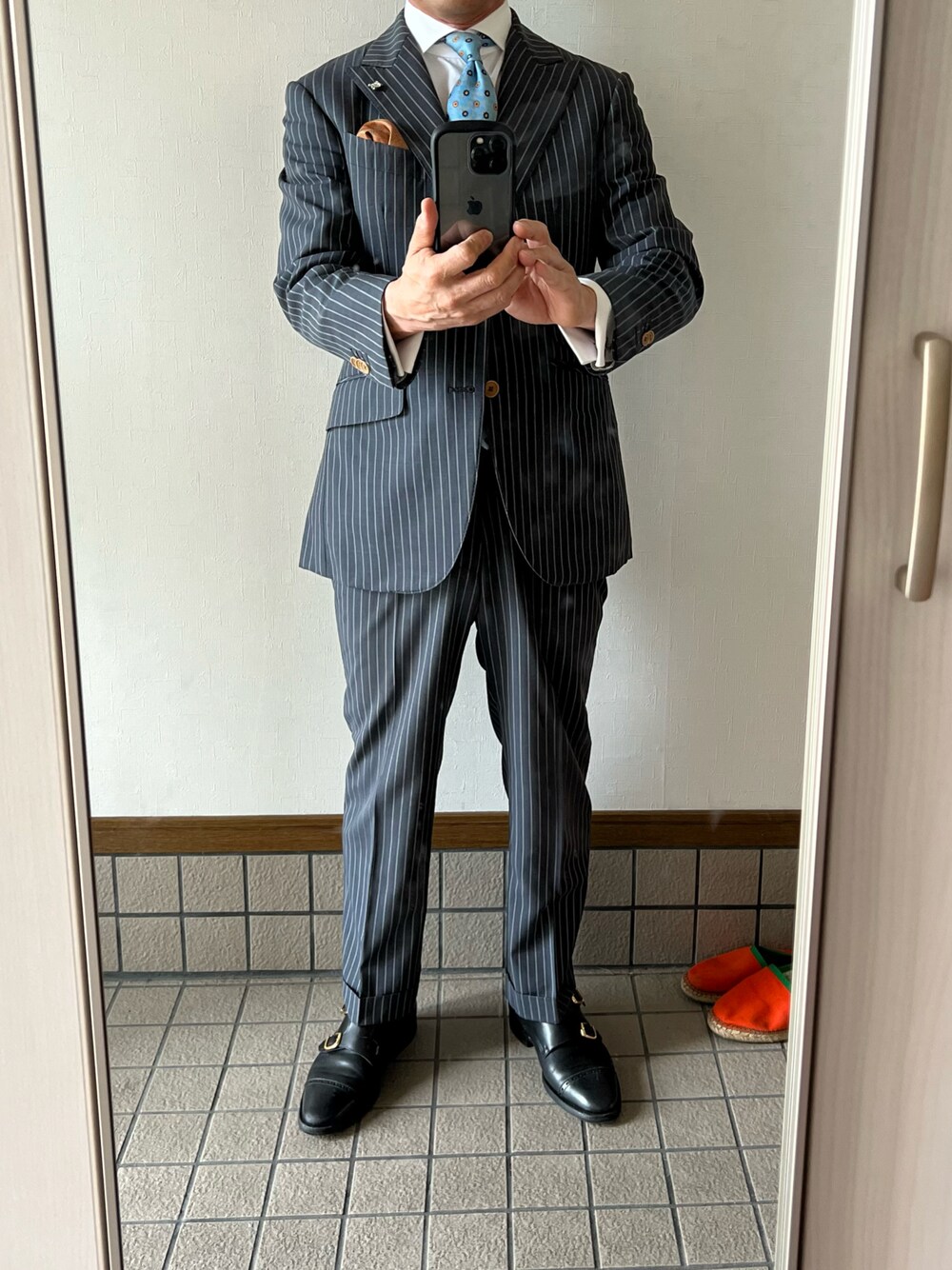「ITAL STYLEのアイテム（シャツ/ブラウス、ブルー系）」を使った、michi-michiさん（メンズ・165cm）の春コーディネートの1枚目の写真