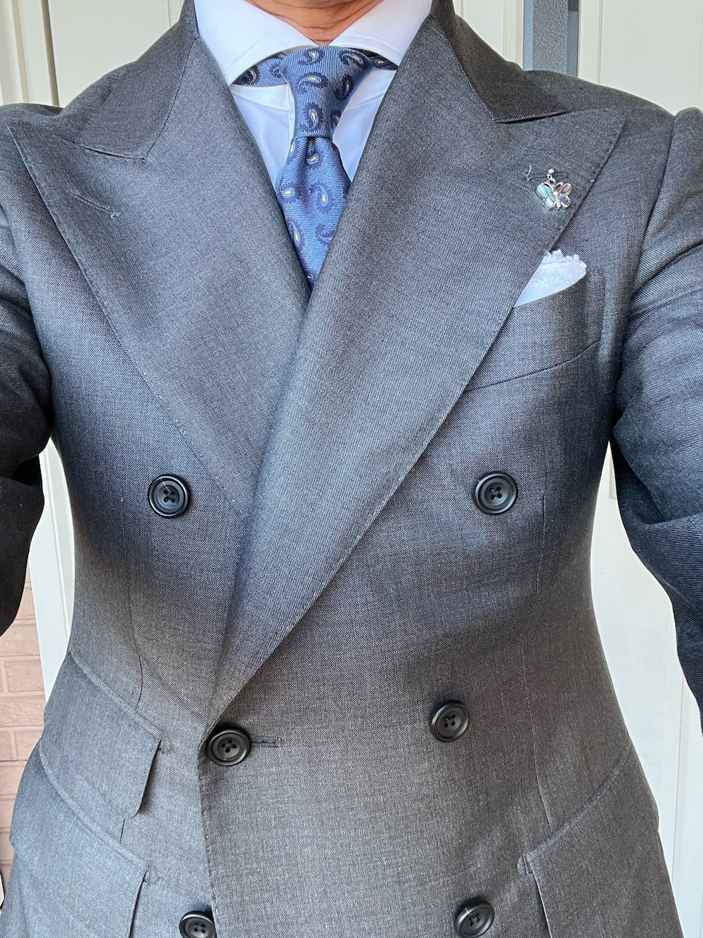 「MAKER'S SHIRT KAMAKURAのアイテム（シャツ/ブラウス、ホワイト系）」を使った、michi-michiさん（メンズ・165cm）の秋コーディネートの1枚目の写真