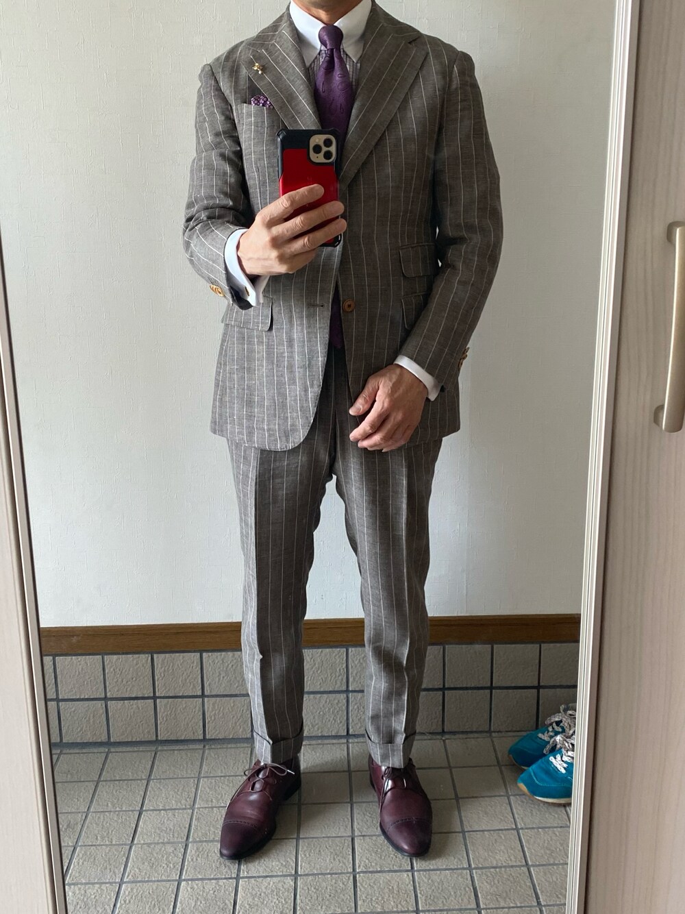 「蝶屋のアイテム（シャツ/ブラウス、パープル系）」を使った、michi-michiさん（メンズ・165cm）の春コーディネートの1枚目の写真