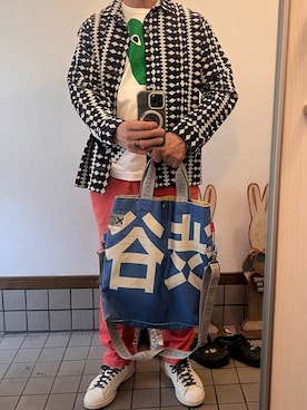 「SHIPS（シップス）のアイテム（トップス、ブルー系）」を使った、michi-michiさん（メンズ・165cm）の夏コーディネート