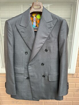 「アイテム（スーツジャケット、グレー系）」を使った、michi-michiさん（メンズ・165cm）の秋コーディネート