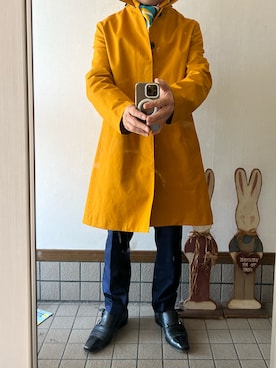 「TOMORROWLAND （トゥモローランド）のアイテム（ステンカラーコート、イエロー系）」を使った、michi-michiさん（メンズ・165cm）の春コーディネート