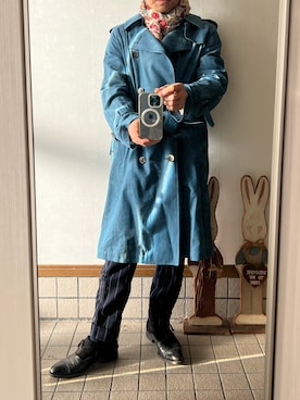 「NOUMIのアイテム（トレンチコート、ブルー系）」を使った、michi-michiさん（メンズ・165cm）の春コーディネート
