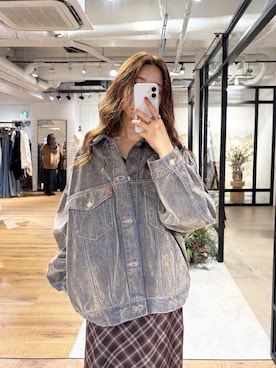 「アイテム（デニムジャケット）」を使った、長谷千沙さん（レディース・159cm）の夏コーディネート
