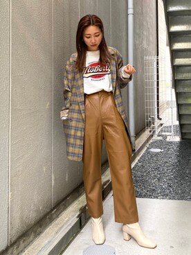 「Ungrid（アングリッド）のフェイクレザーデザインパンツ（その他パンツ）」を使った、長谷千沙さん（レディース・159cm）の秋コーディネート