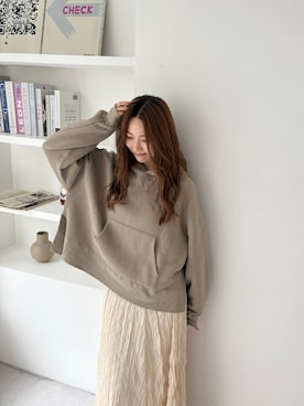 「アイテム（パーカー）」を使った、長谷千沙さん（レディース・159cm・30代）の秋コーディネート