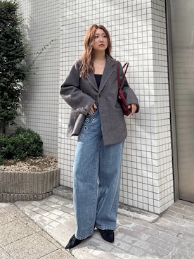 「Ungrid（アングリッド）のスタッズデザインカーブデニム（デニムパンツ、ブルー系）」を使った、長谷千沙さん（レディース・159cm）の秋コーディネート