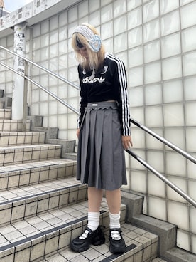 「アイテム（ヘアバンド）」を使った、ももさん（レディース・162cm）の秋コーディネート