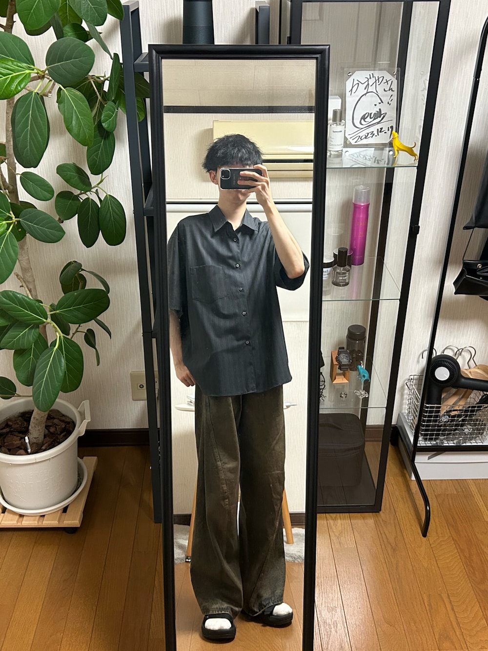 「レイヤードスタイル、プチプラ、きれいめカジュアル、夏コーデ、さらっと晴れやかスナップ、今日のコーデ、シンプルコーデ、カジュアルコーデ、シャツ、メンズファッション、デニム、シャツスタイル、デニムパンツ」｜「WYM LIDNMの【WYM】Twisted Curved Wide Denim（デニムパンツ、ブルー系）」を使った、☺︎kazuya☺︎さん（メンズ・175cm）の夏コーディネートの1枚目の写真
