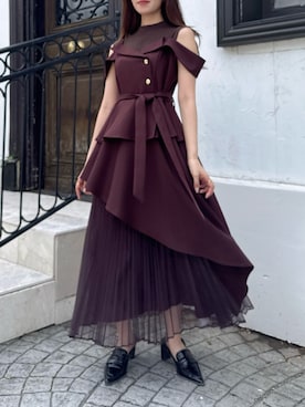 お色は濃いボルドー色で控えめなカラーです。たっぷりで中に厚めのセーターも着れます PO knit ボコボコ｜tamaki niime 玉木新雌