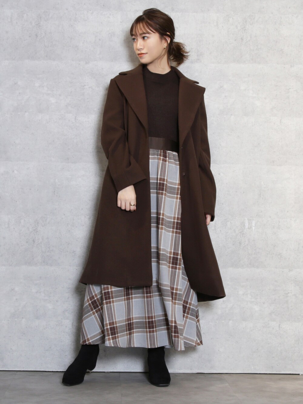 「dazzlinのバイカラーロングコンビワンピース（ワンピース、グレー系）」を使った、mikiさん（レディース・153cm）の秋コーディネートの1枚目の写真