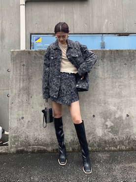 「EMODA」｜「アイテム（デニムジャケット）」を使った、LISA さん（レディース・160cm）の秋コーディネート