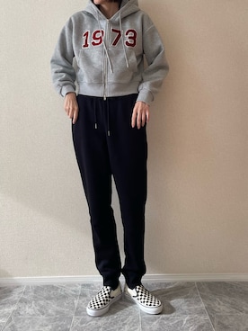 「アイテム（パーカー）」を使った、ちいさん（レディース・170cm）の冬コーディネート